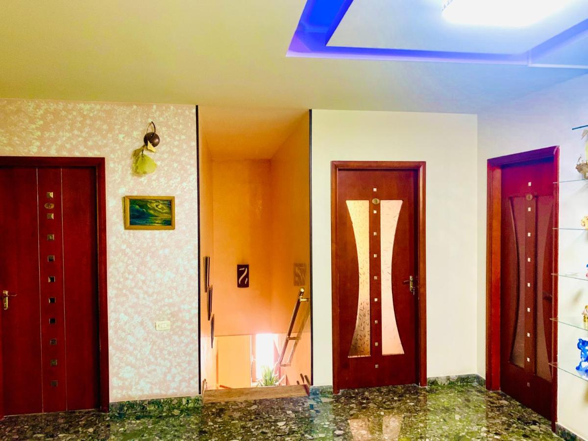 Art Hotel יירבאן מראה חיצוני תמונה