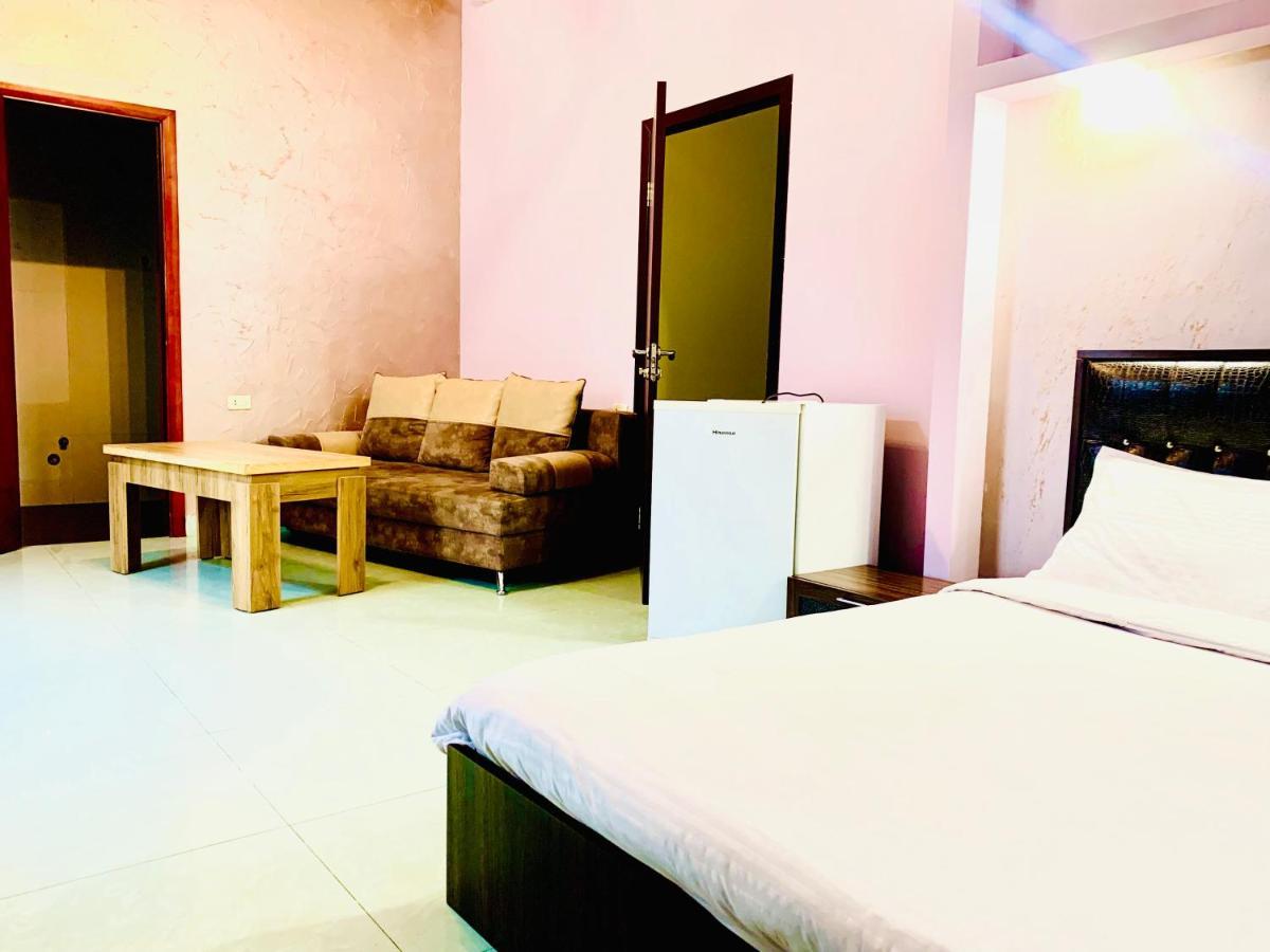 Art Hotel יירבאן מראה חיצוני תמונה
