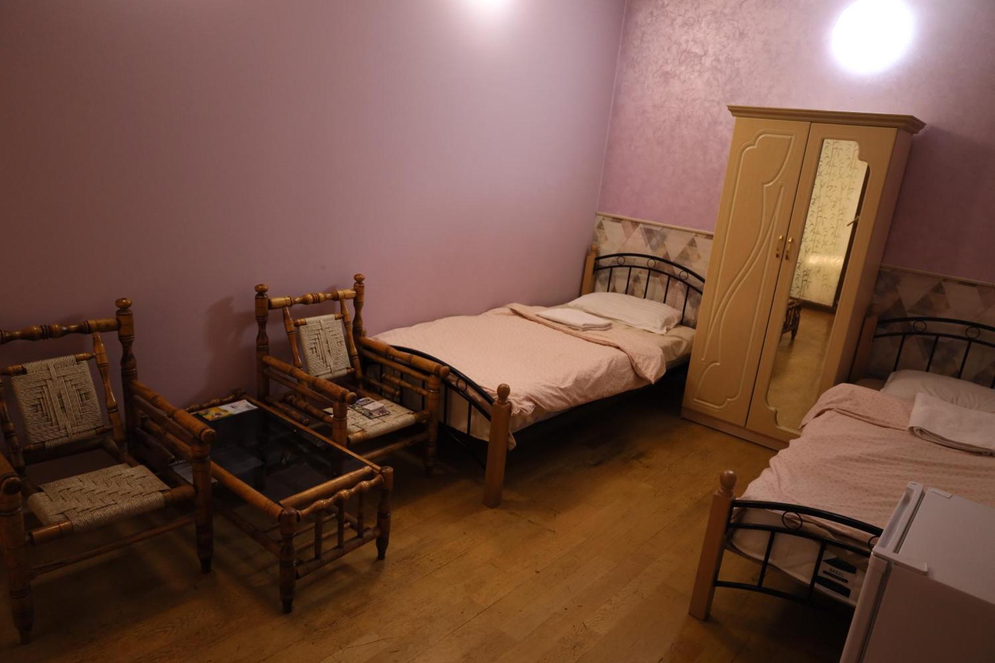 Art Hotel יירבאן מראה חיצוני תמונה