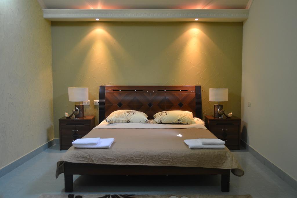 Art Hotel יירבאן חדר תמונה